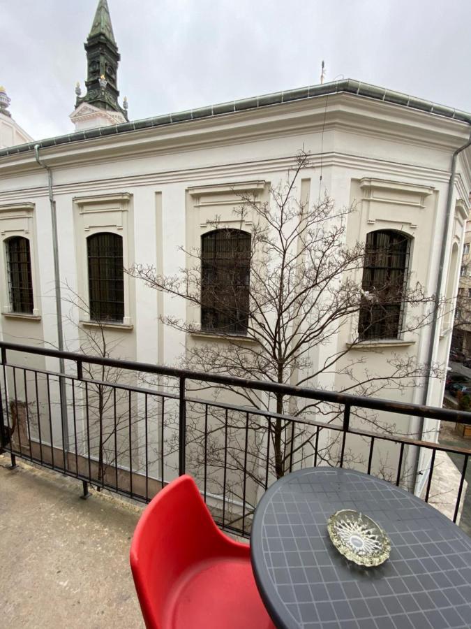 Apartment With Balcony And Ac Next To Danube Budapesta Exterior foto