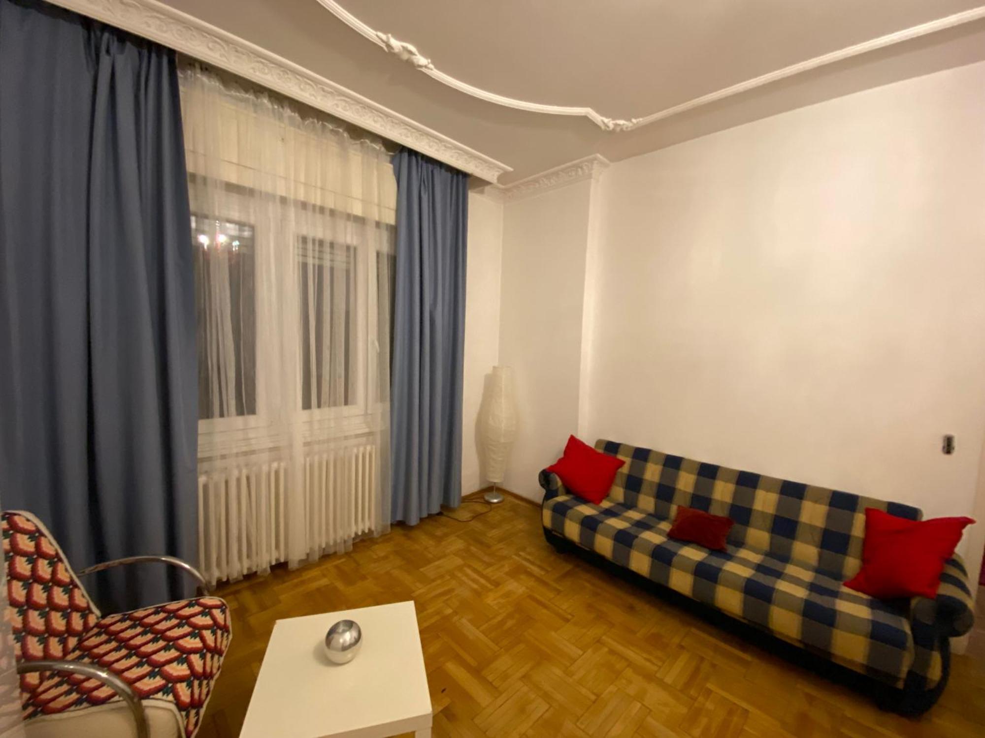Apartment With Balcony And Ac Next To Danube Budapesta Exterior foto