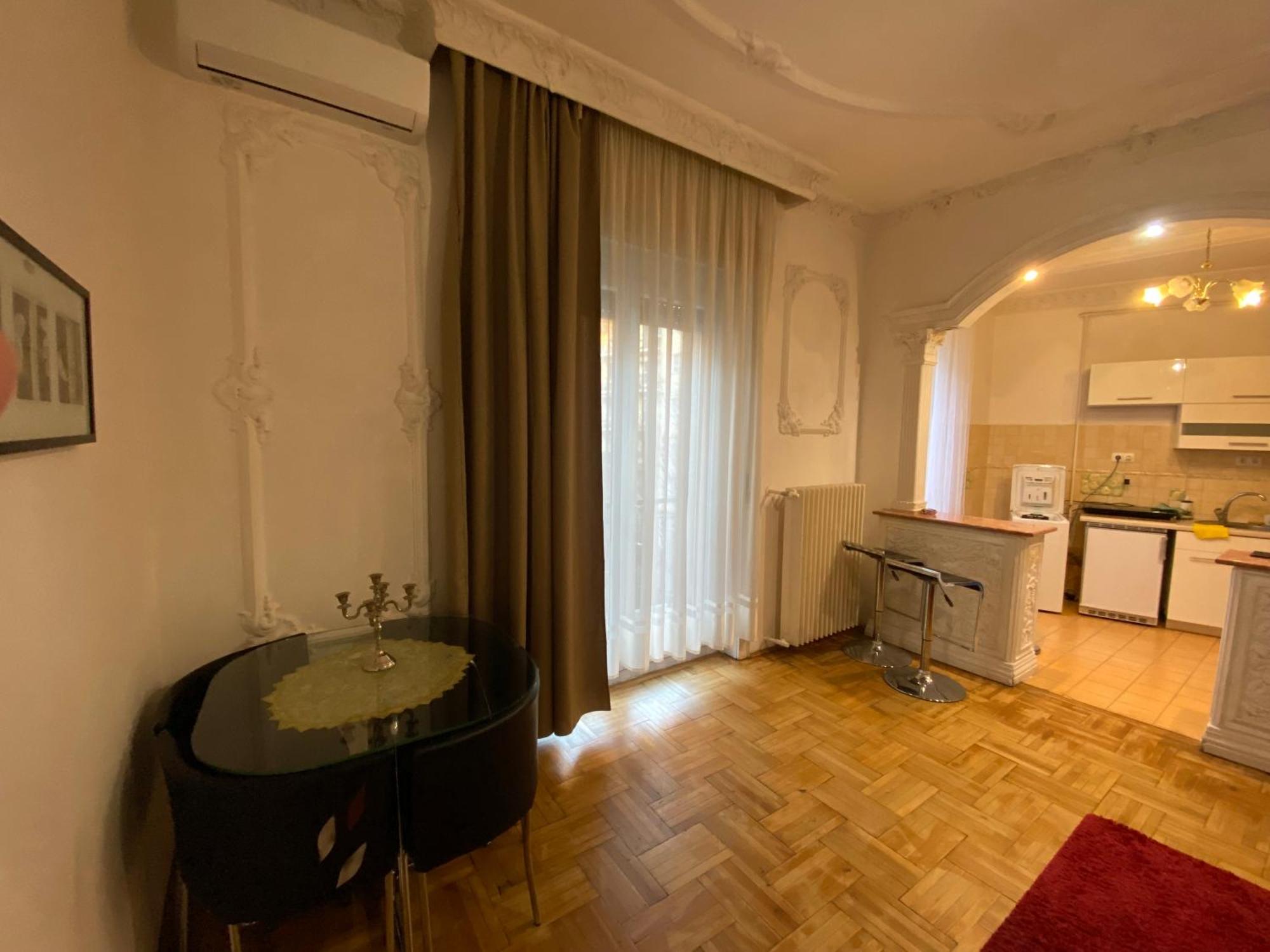 Apartment With Balcony And Ac Next To Danube Budapesta Exterior foto